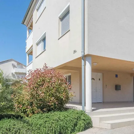 Apartment In 50616